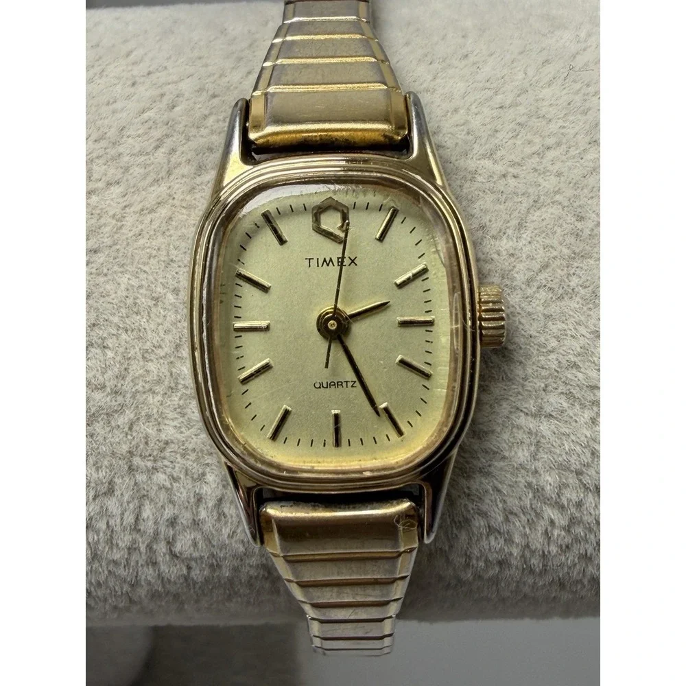 Timex Q New Battery S Cell Ladies Watch Vintage‎ 17MM 6